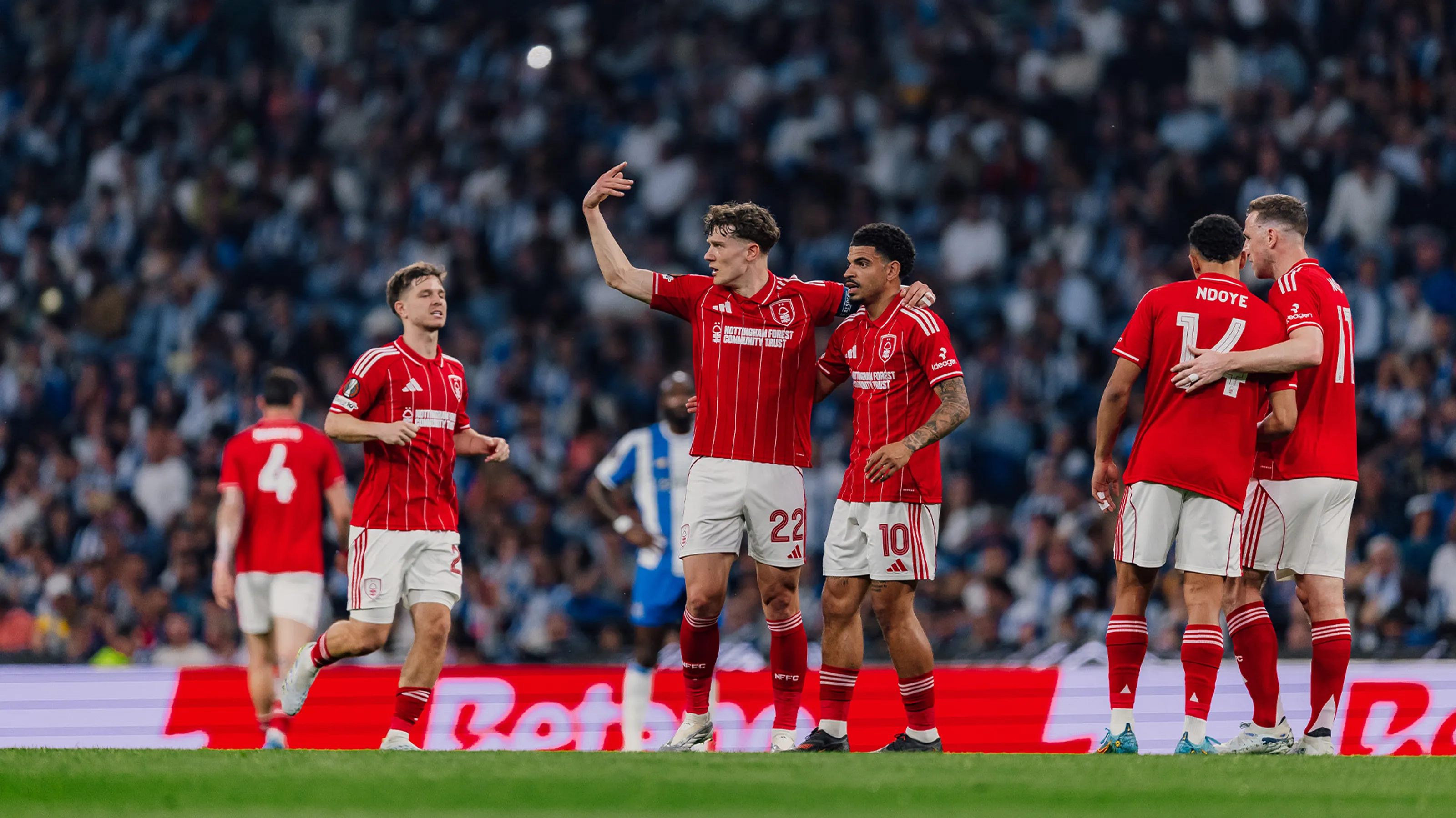 Nottingham Forest vs Manchester United — The City Ground, Nottingham