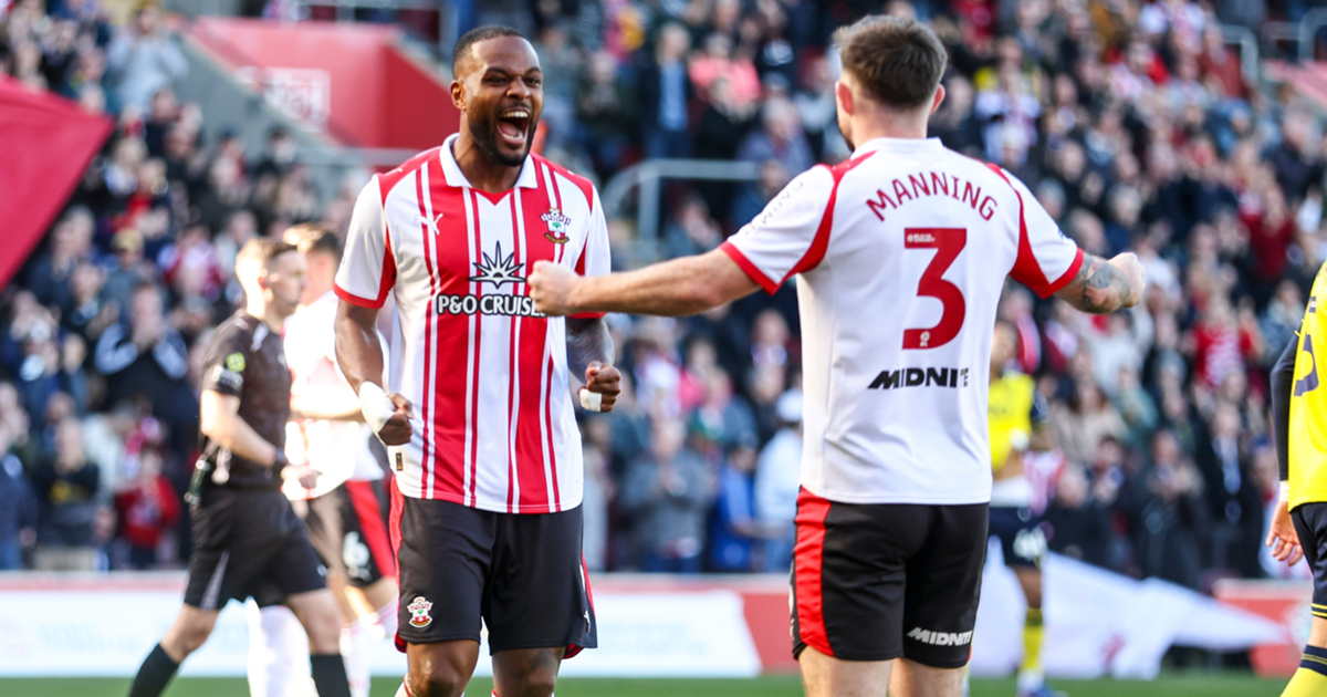 Southampton vs Swansea City — St Mary's Stadium, Southampton