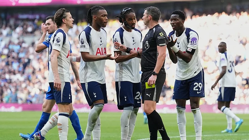 Tottenham Hotspur vs Newcastle United — Tottenham Hotspur Stadium, London