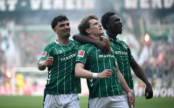 SV Werder Bremen vs 1. FSV Mainz 05 — Weser-Stadion, Bremen