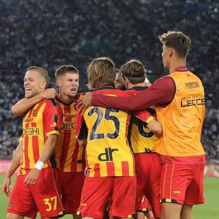 US Lecce vs Como 1907 — Stadio Via del Mare, Lecce