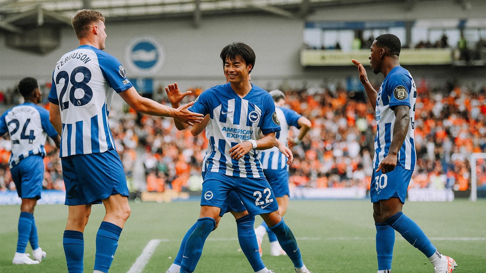 Brighton & Hove Albion vs Arsenal — American Express Community Stadium, Brighton
