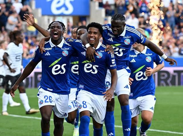 Strasbourg vs Paris — Stade de la Meinau, Strasbourg