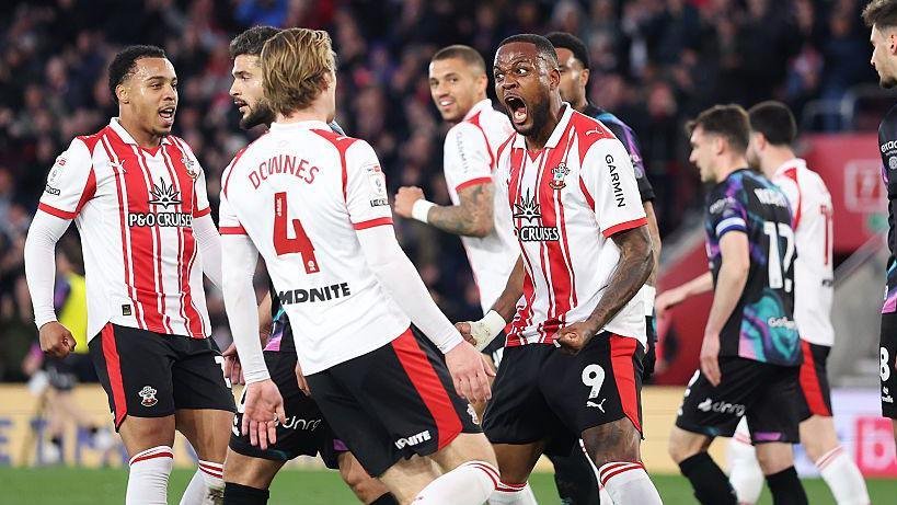 Southampton vs Portsmouth — St Mary's Stadium, Southampton